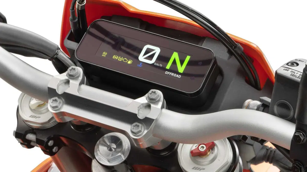 KTM 690 Enduro 690 Enduro R (2026) (8)
