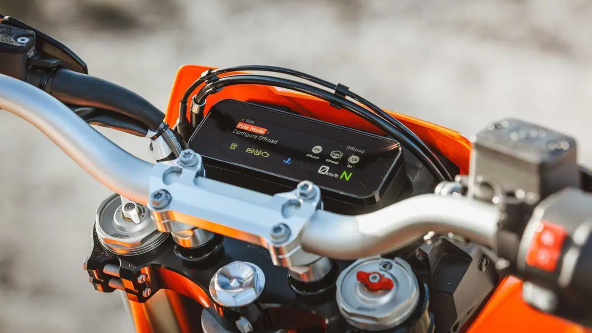 KTM 690 Enduro 690 Enduro R (2026) (9)