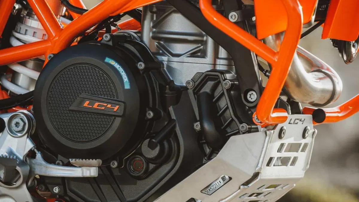 KTM 690 Enduro 690 Enduro R (2026) (11)