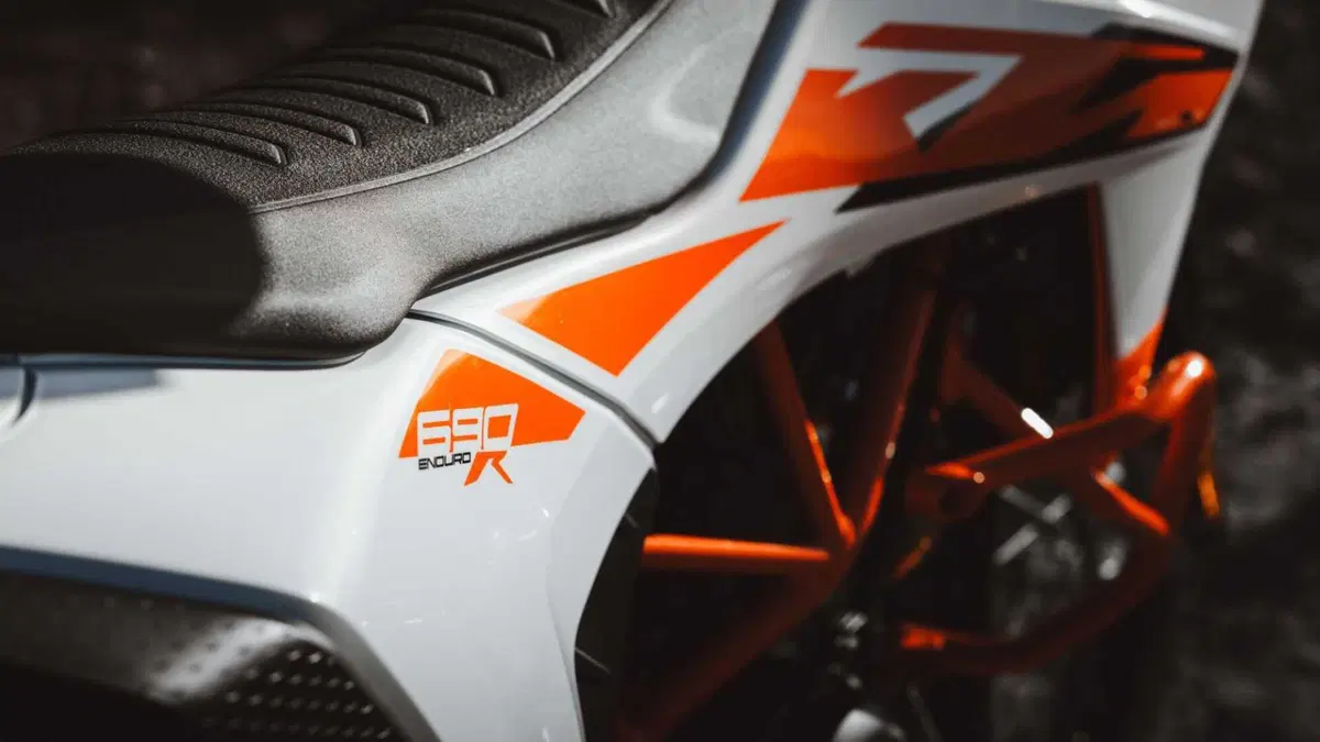 KTM 690 Enduro 690 Enduro R (2026) (16)