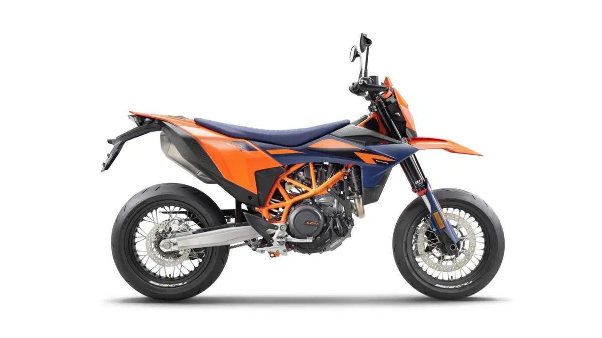 KTM 690 SMC R 690 SMC R (2026) (2)
