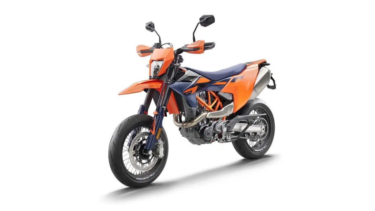 KTM 690 SMC R 690 SMC R (2026) (5)