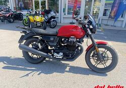 Moto Guzzi V7 III Stone (2017 - 20) usata