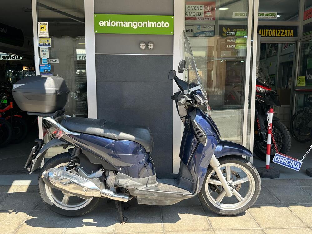 Aprilia Scarabeo 125 i.e. (2009 - 11)