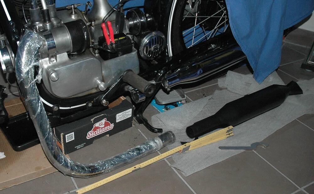 BMW R4 R3 R35 MARMITTA e COLLETTORE SCARICO (2)