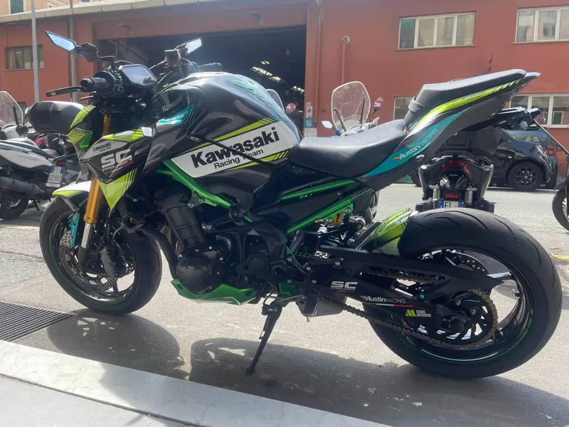 Kawasaki Z 900 SE (2022 - 24) (3)