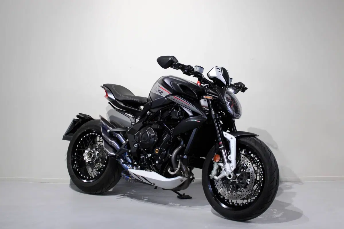 MV Agusta Dragster 800 RR (2021 - 23) (2)