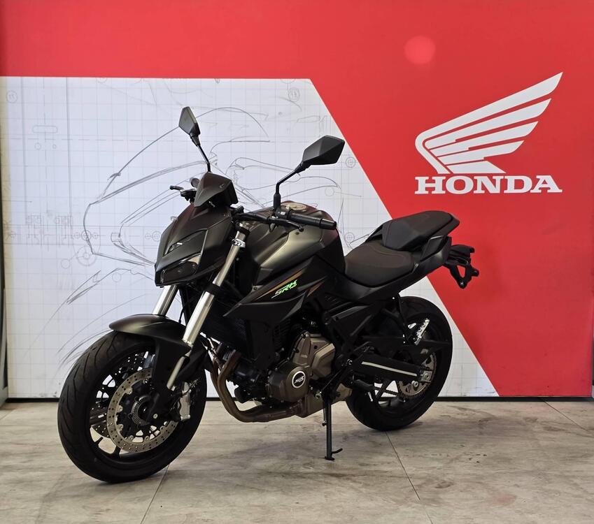 QJ Motor SRK 700 (2023 - 25)