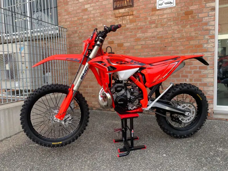 Betamotor RR X-PRO 300 2T Enduro (2026)