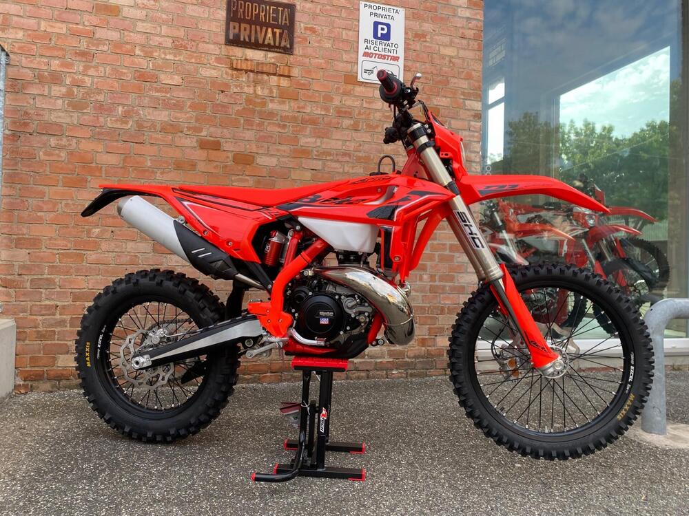 Betamotor RR X-PRO 300 2T Enduro (2026) (2)