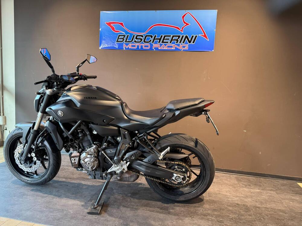 Yamaha MT-07 (2017 - 18) (4)