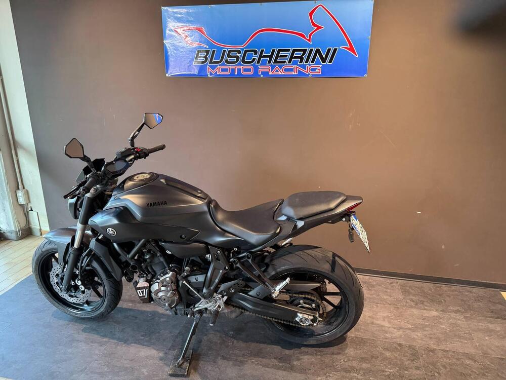 Yamaha MT-07 (2017 - 18) (5)