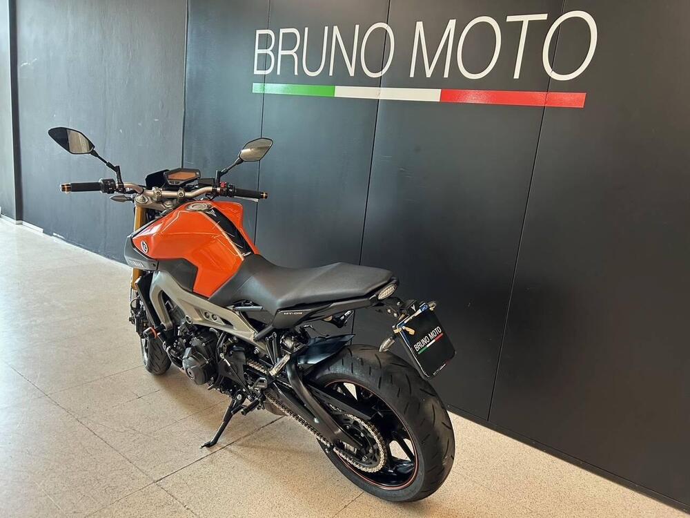 Yamaha MT-09 (2013 - 15) (4)