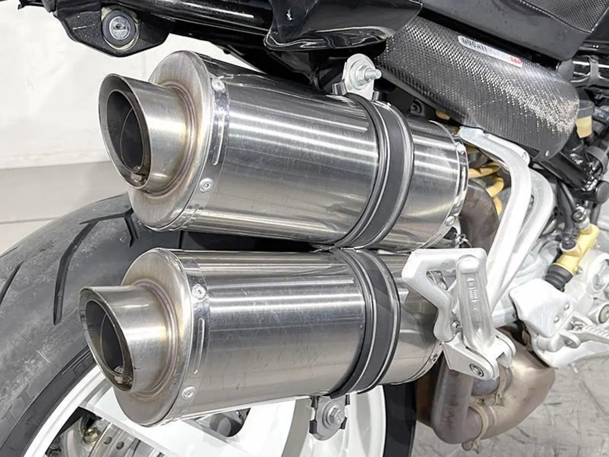 Ducati Monster S4R (2003 - 05) (3)