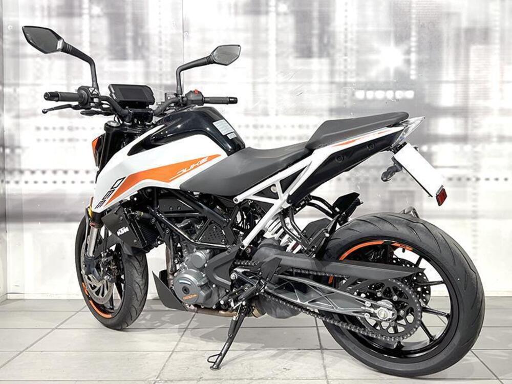 KTM 390 Duke (2021 - 23) (2)