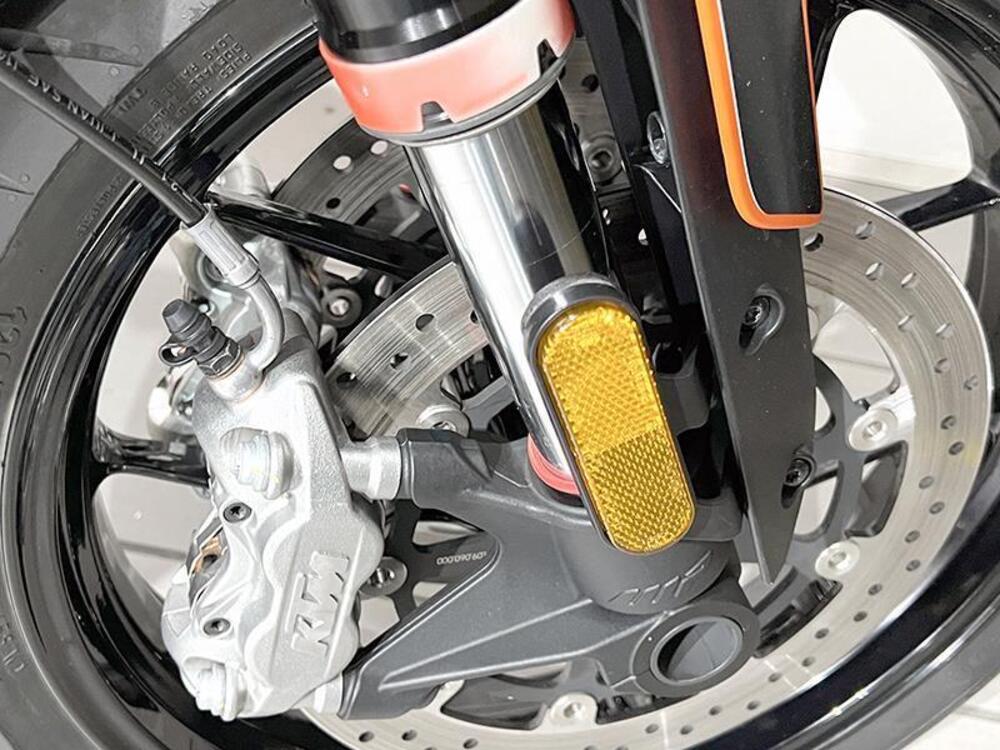 KTM 890 Duke (2021 - 23) (4)