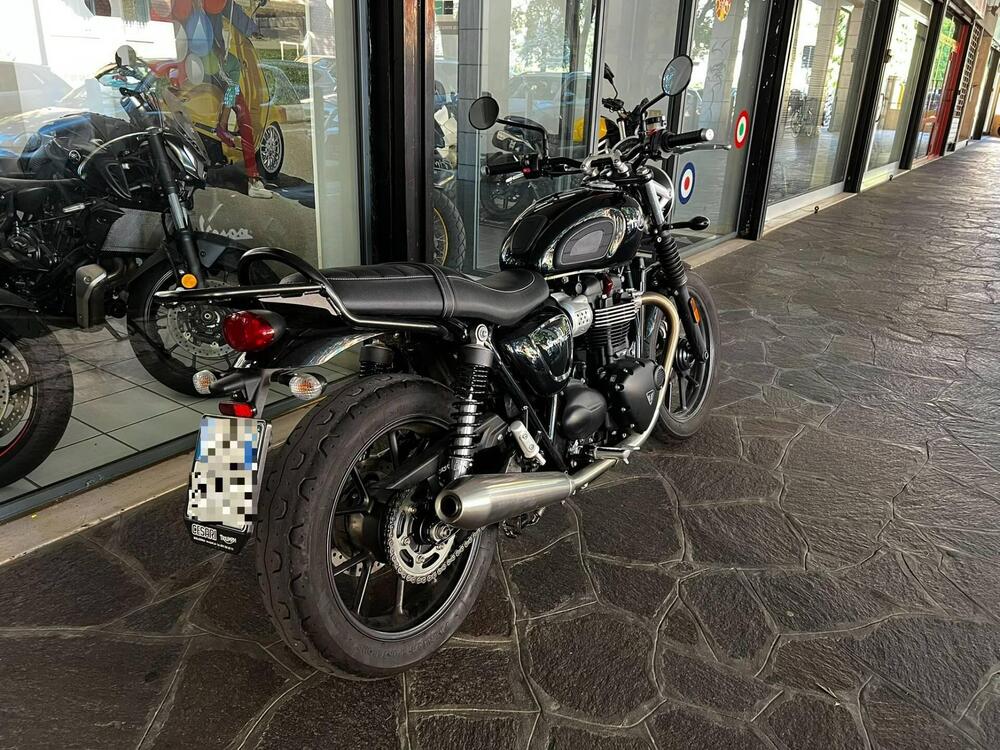 Triumph Street Twin 900 (2016) (3)