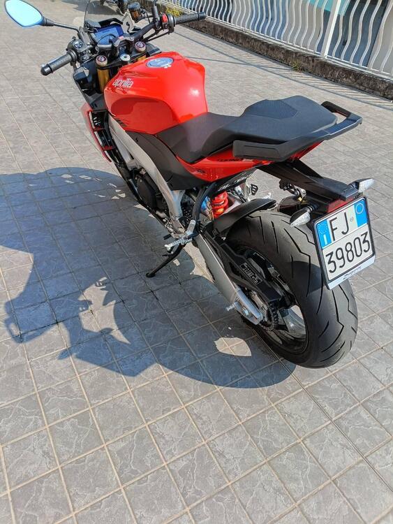 Aprilia Tuono V4 (2021 - 24) (3)