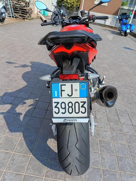 Aprilia Tuono V4 (2021 - 24) (4)