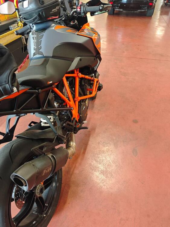 KTM 1290 Super Duke GT (2022 - 25) (4)
