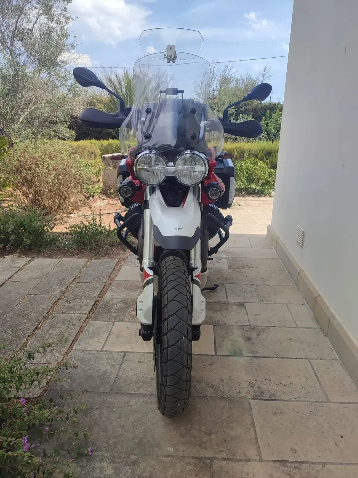 Moto Guzzi V85 TT (2019 - 20) (2)