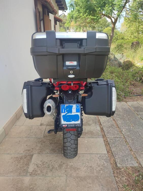 Moto Guzzi V85 TT (2019 - 20) (3)