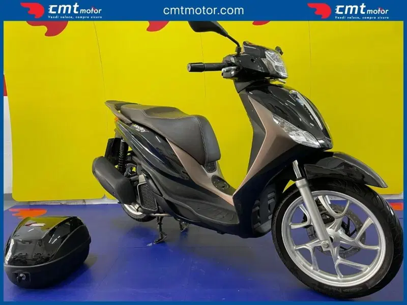 Piaggio Medley 150 (2020) (2)