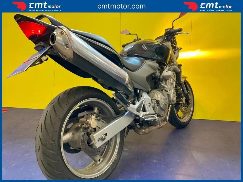 Honda Hornet 600 (2005 - 06) (4)