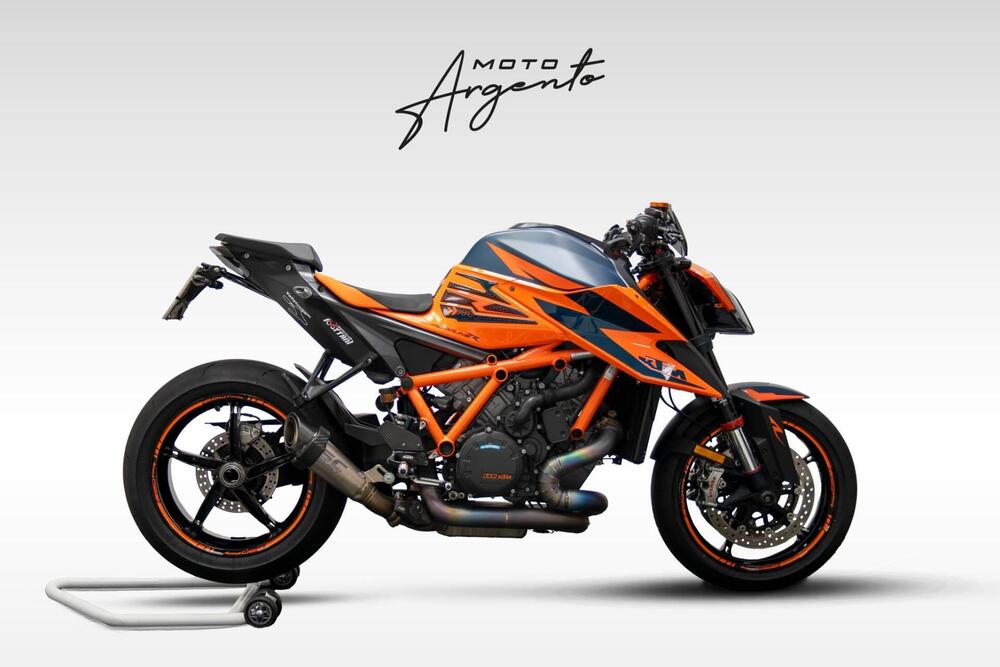 KTM 1290 Super Duke R (2020)