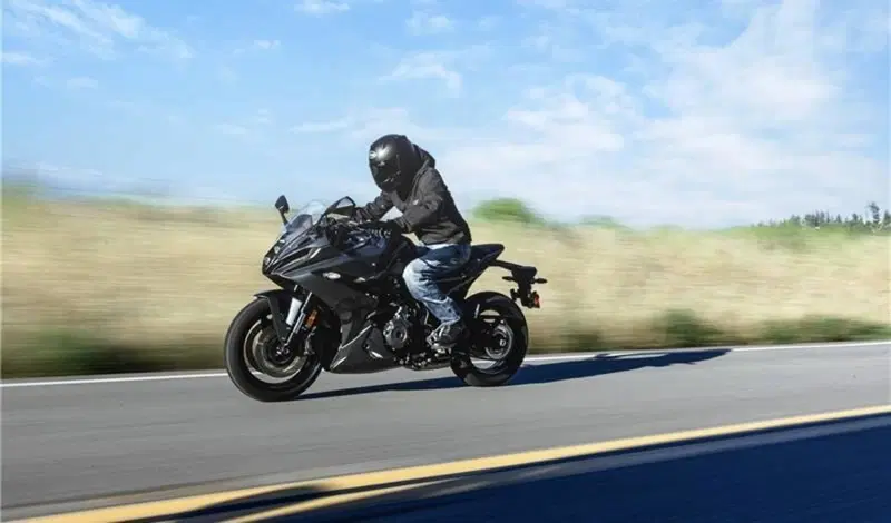 Suzuki GSX-8R (2024 - 26) (2)
