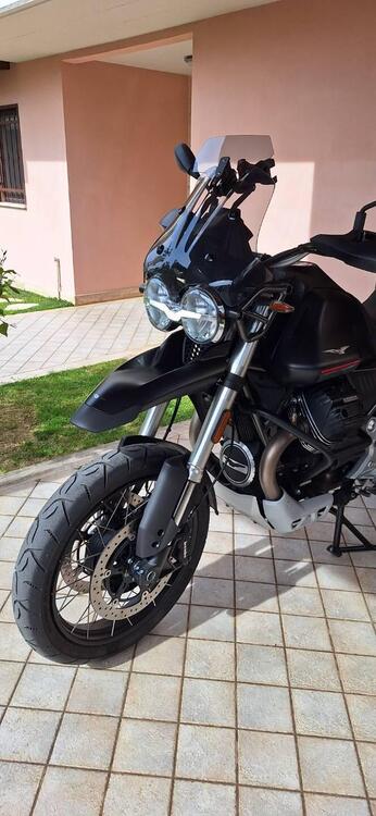 Moto Guzzi V85 TT (2021 - 23) (3)