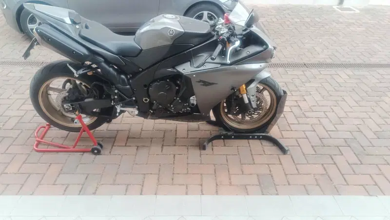Yamaha YZF R1 (2012 - 14) (3)
