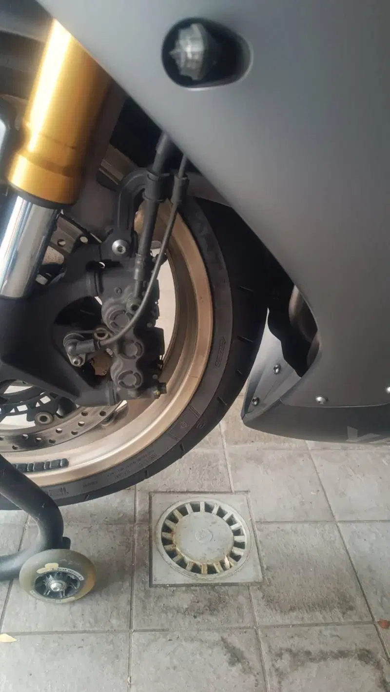 Yamaha YZF R1 (2012 - 14) (7)