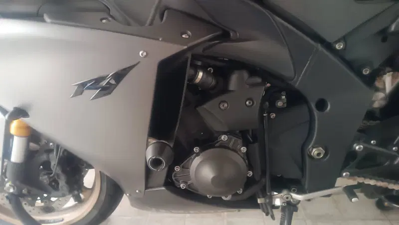 Yamaha YZF R1 (2012 - 14) (10)