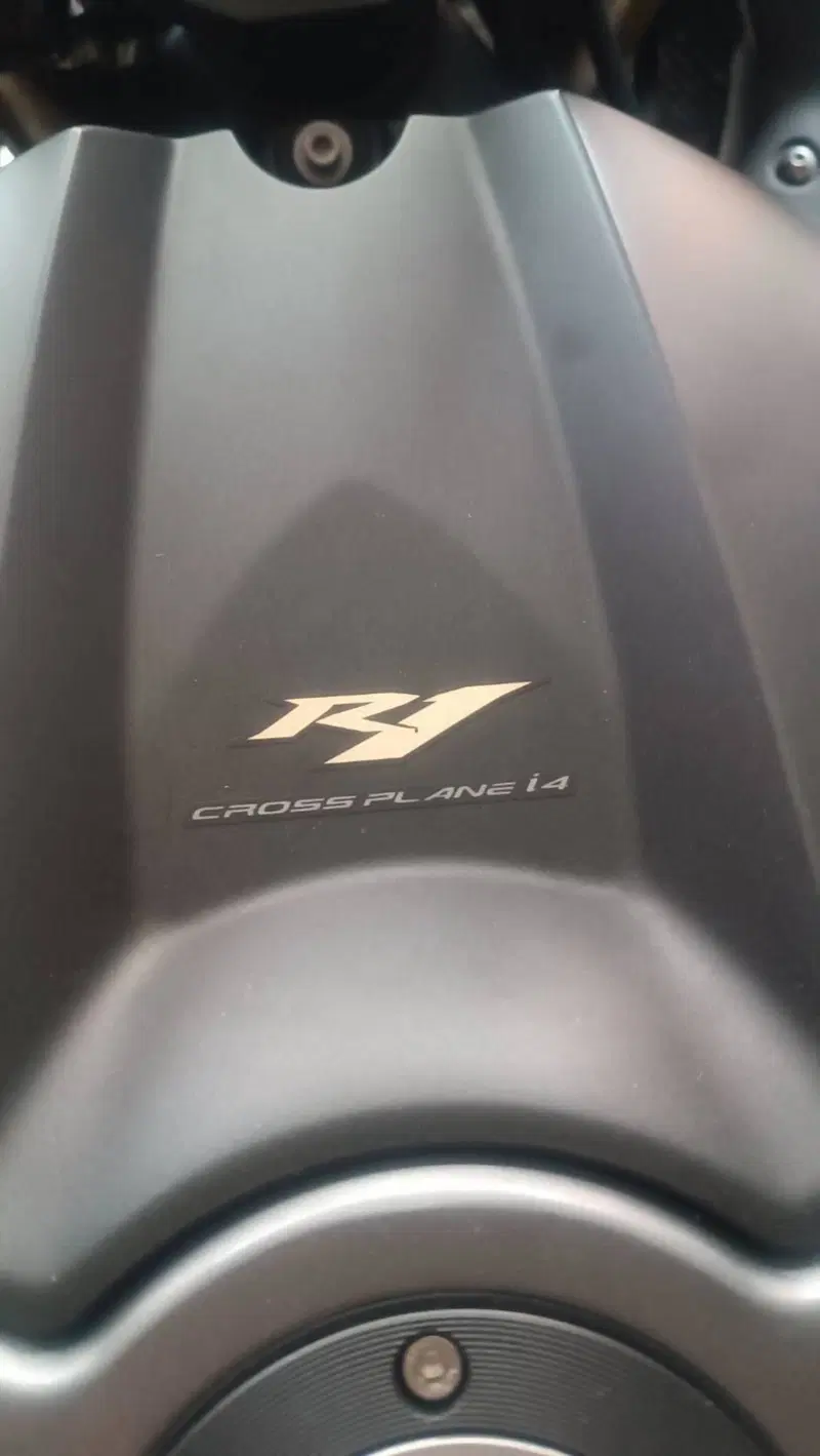 Yamaha YZF R1 (2012 - 14) (13)