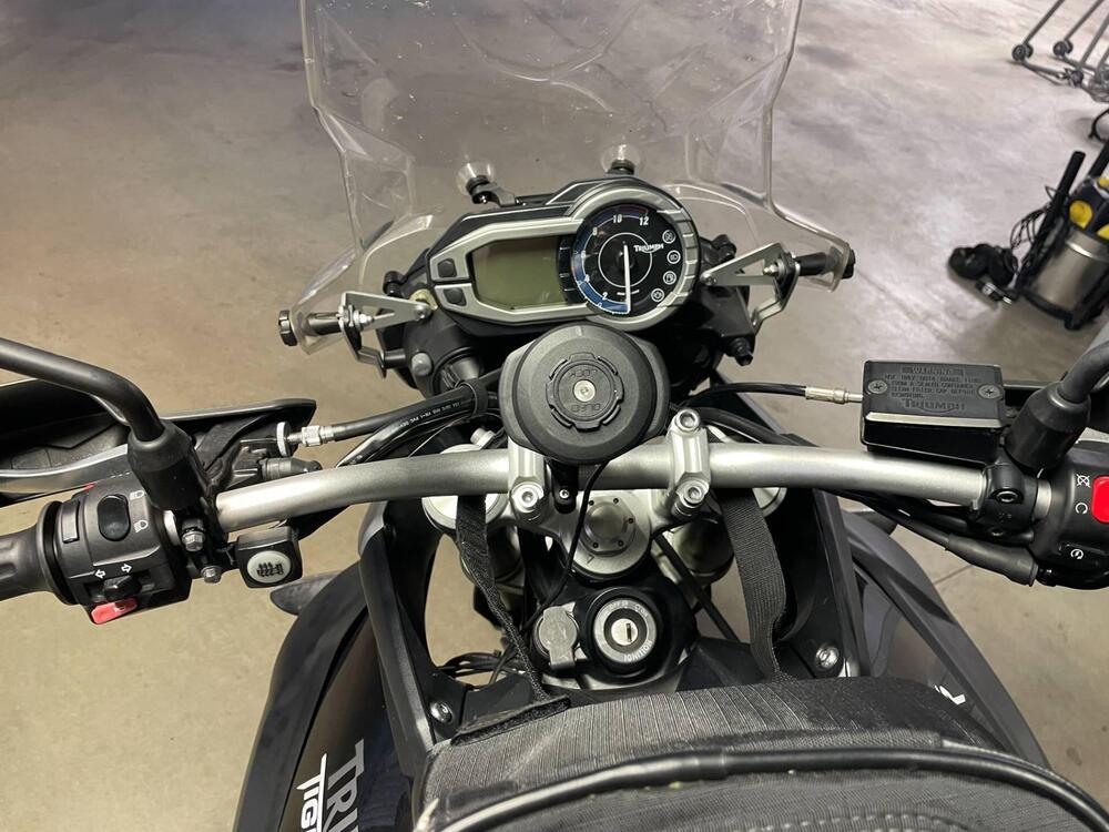 Triumph Tiger 800 XC ABS (2010 - 14) (4)