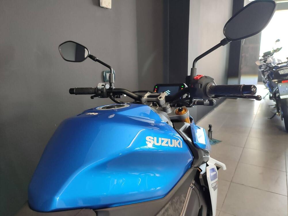 Suzuki GSX-S1000 EVO (2025) (5)