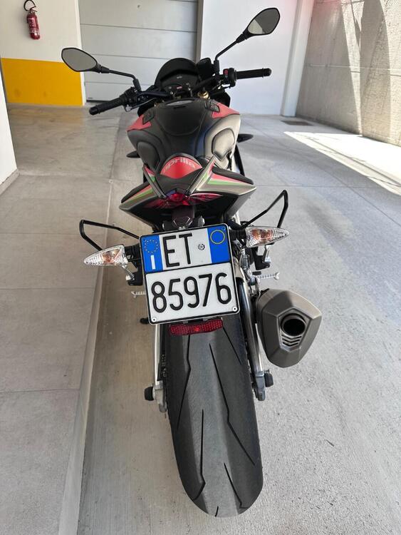 Aprilia Tuono V4 Factory (2019 - 20) (4)
