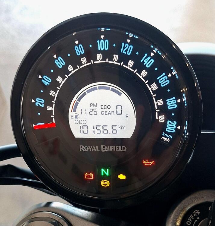 Royal Enfield Super Meteor 650 (2023 - 25) (4)