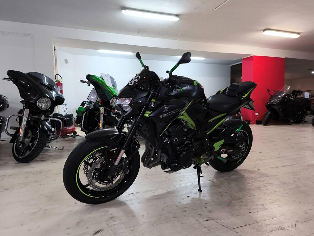 Kawasaki Z 900 (2021 - 24) (2)