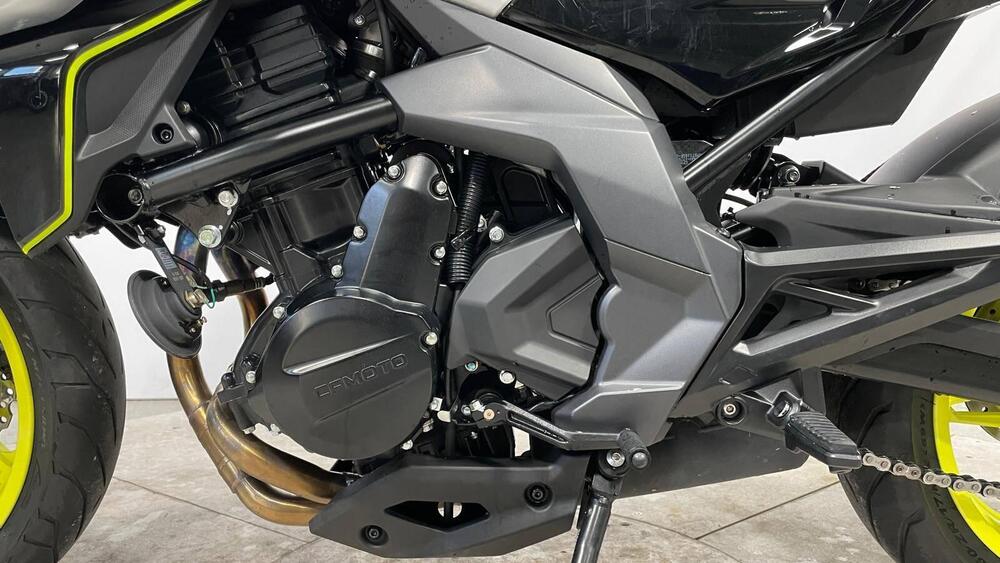 CFMOTO 650NK (2021 - 24) (4)