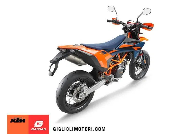 KTM 690 SMC R (2026) (12)