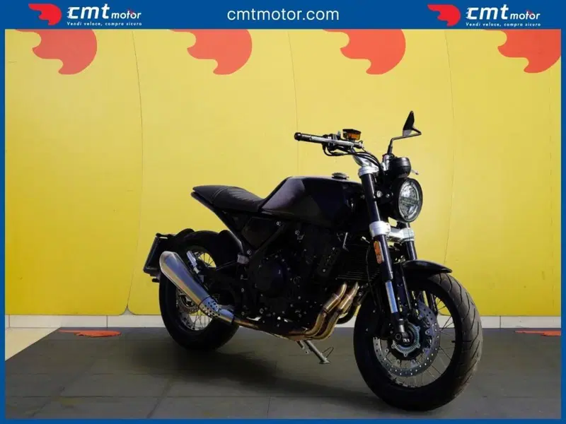Brixton Motorcycles Crossfire 500 (2021 - 25) (3)