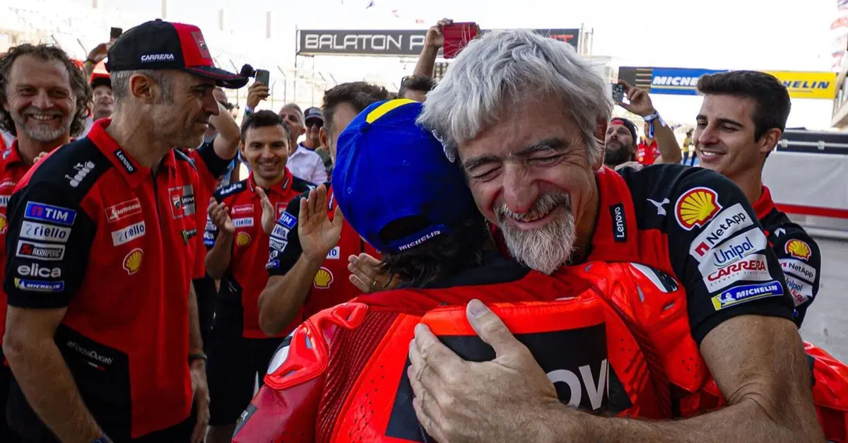 MotoGP 2025. GP di Ungheria. Gigi Dall'Igna: "Della forza di Marquez non c'&egrave; niente da aggiungere. Crediamo in Pecco Bagnaia, lui lo sa"