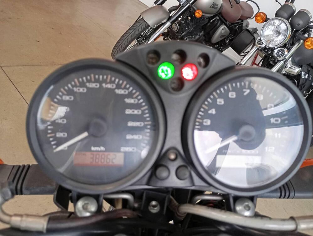 Ducati Monster 695 (2006 - 08) (5)