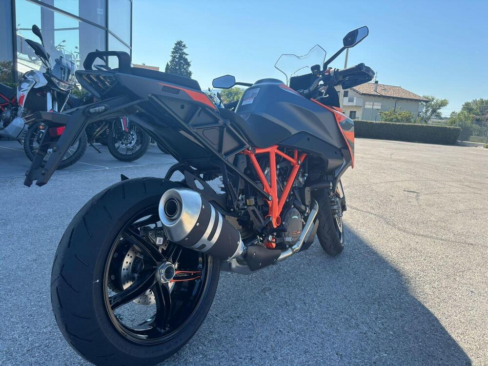 KTM 1290 Super Duke GT (2022 - 25) (5)