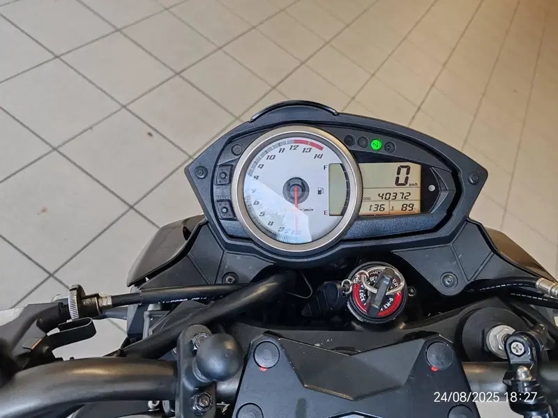 Kawasaki Z 750 (2007 - 14) (2)