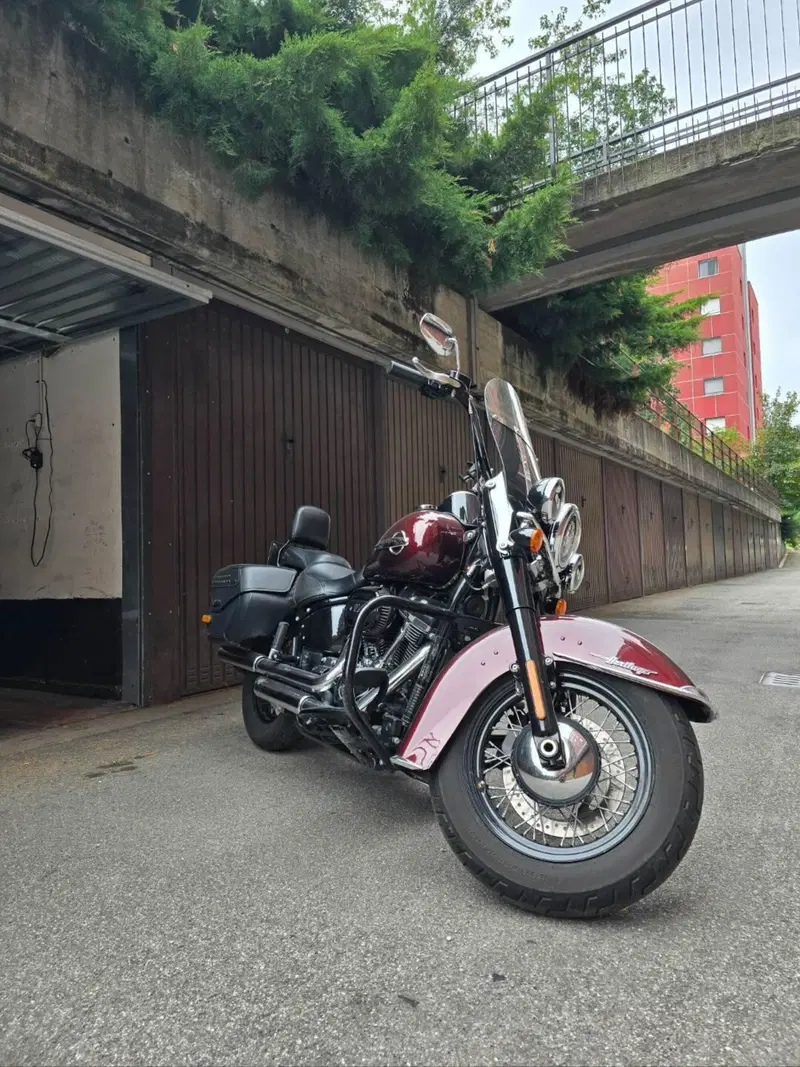 Harley-Davidson 114 Heritage Classic (2018 - 20) - FLHCS