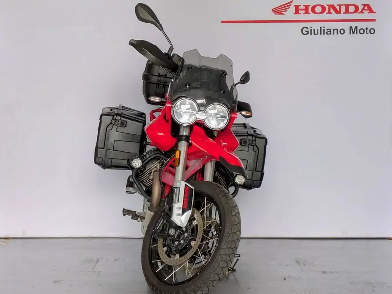 Moto Guzzi V85 TT (2021 - 23) (3)