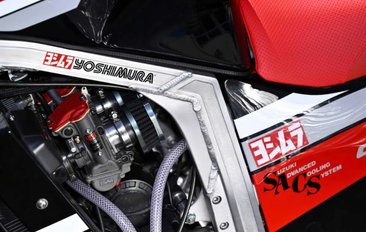 All’asta la Yoshimura Suzuki GSX-R750 #604 Complete, icona del raffreddamento aria-olio [GALLERY] (6)
